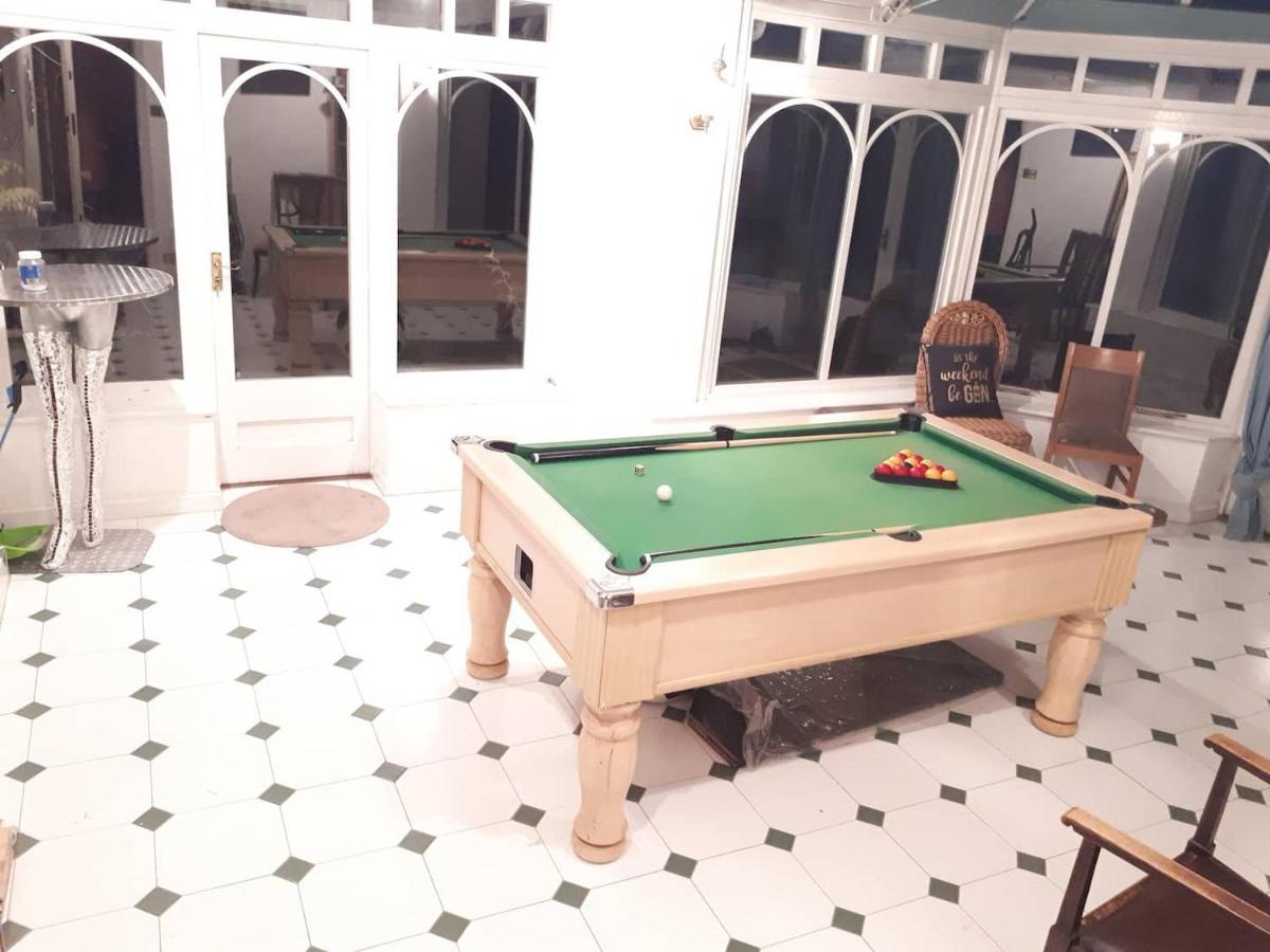 Peaceful Retreat Hideaway Surrey Apartman Esher Kültér fotó