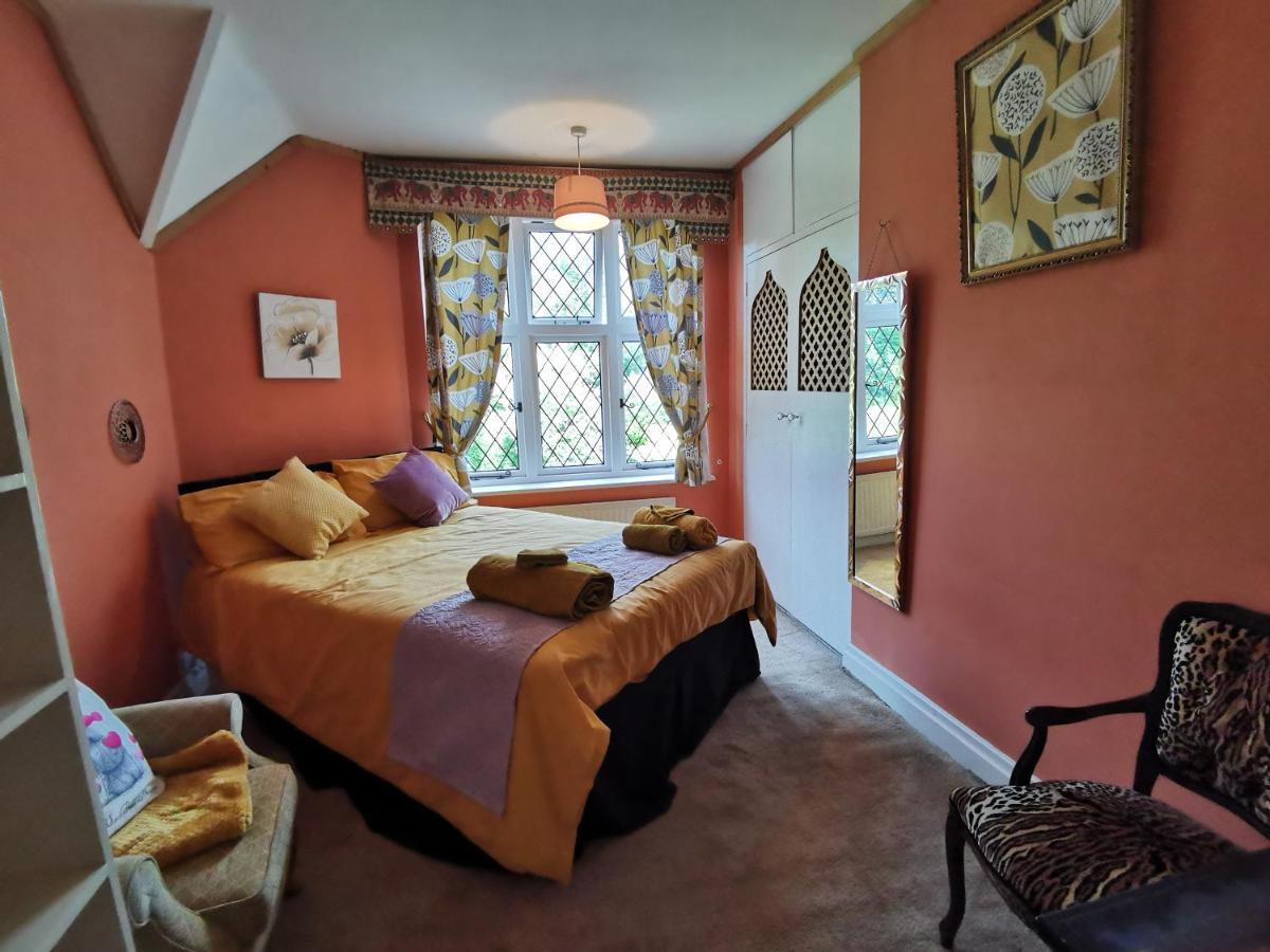 Peaceful Retreat Hideaway Surrey Apartman Esher Kültér fotó